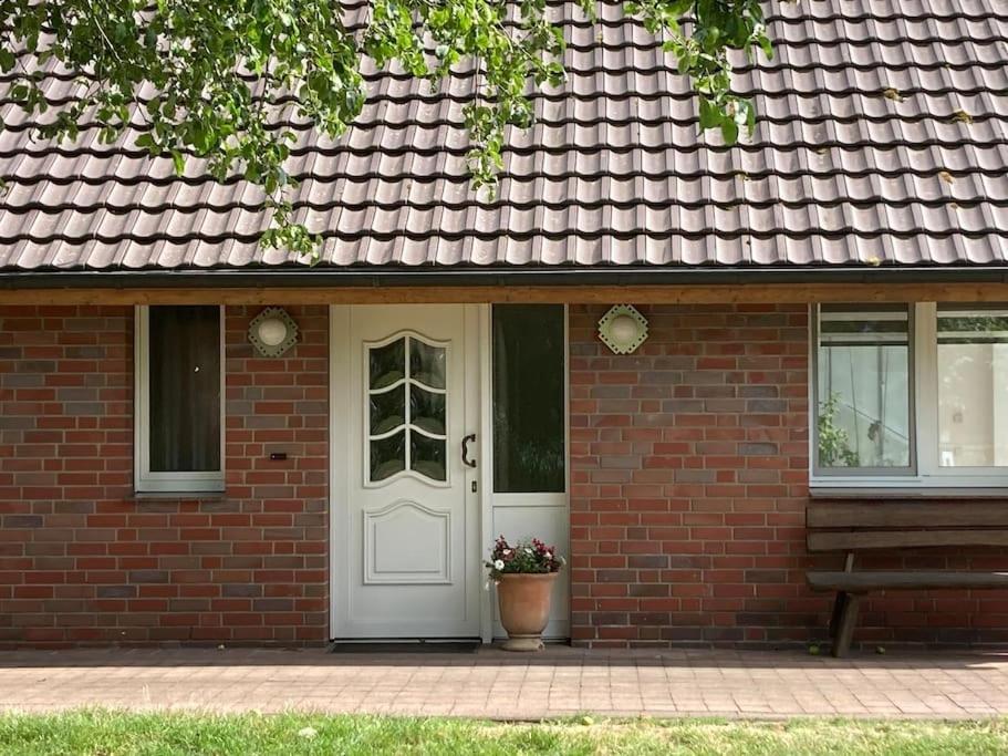 Helle Wohnung Mit Wintergarten - Nahe Ruhrgebiet Und Freizeitpark Movie Park Bottrop Dış mekan fotoğraf